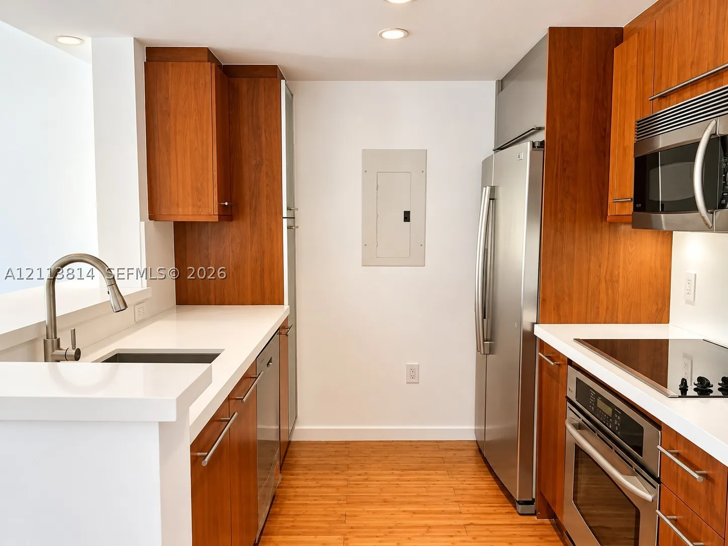 110 Washington Ave #1517