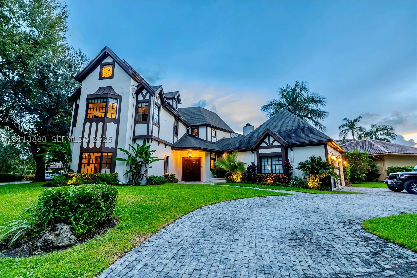 900 Coco Plum Way