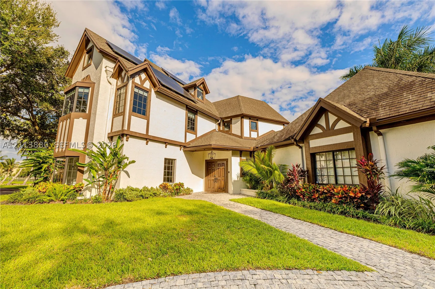 900 Coco Plum Way