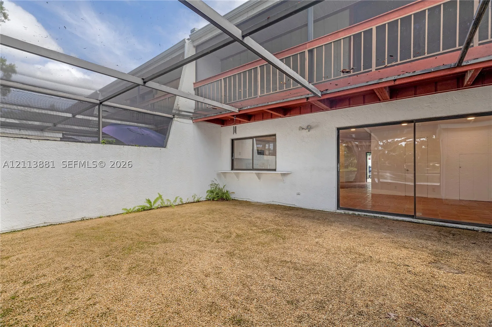 3886 Meadow Ln #250