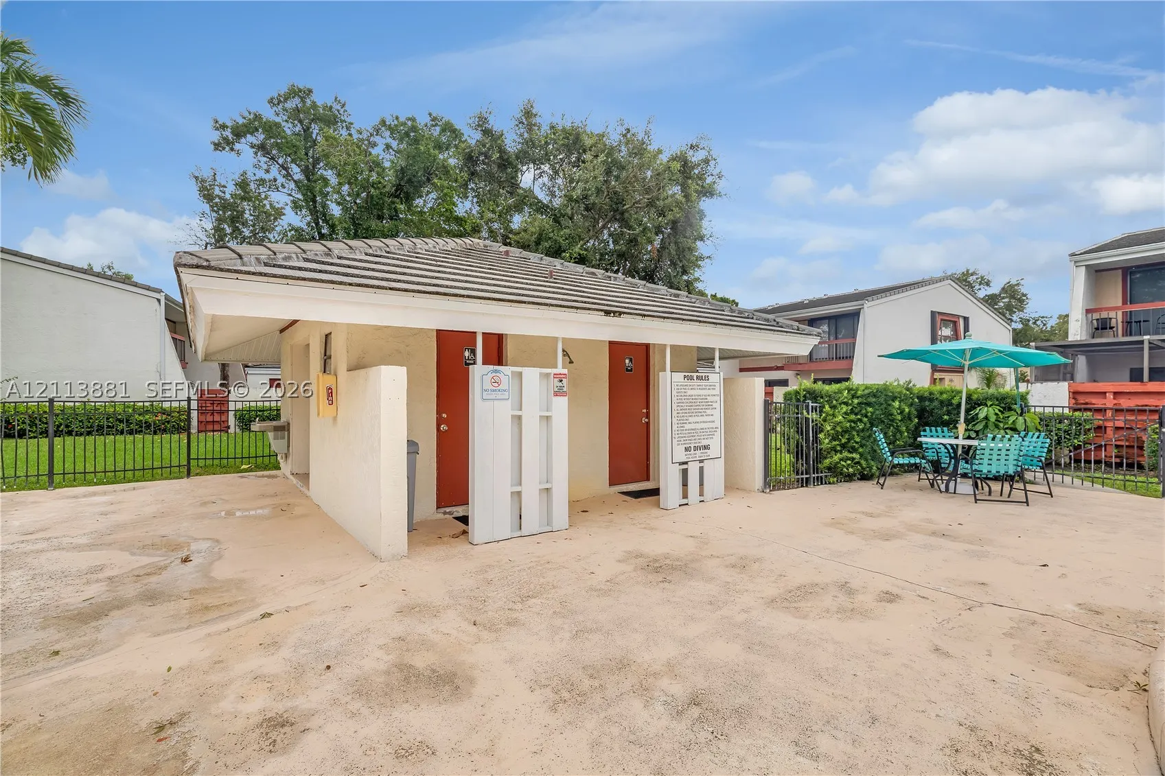3886 Meadow Ln #250