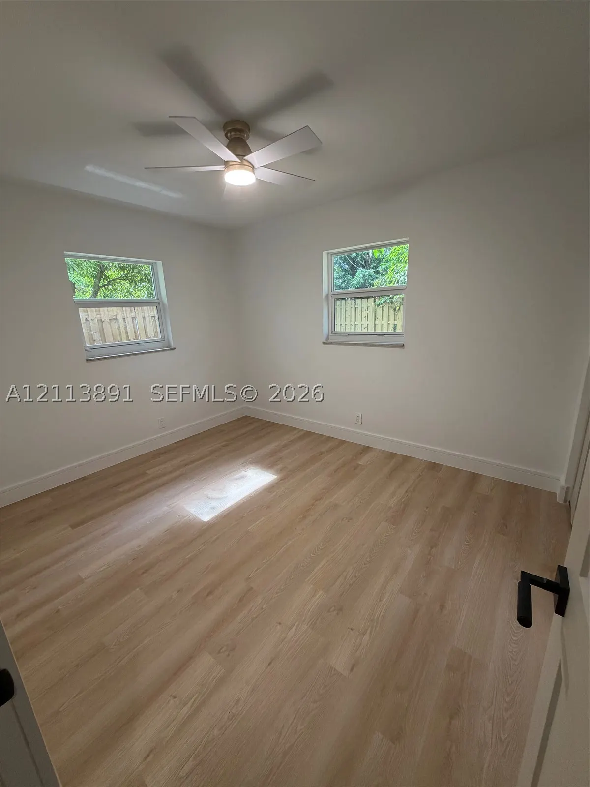 110 NE 17th Ct
