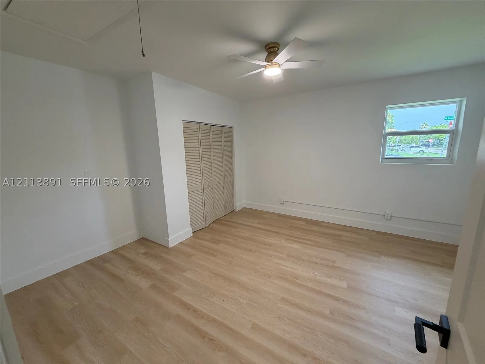 110 NE 17th Ct