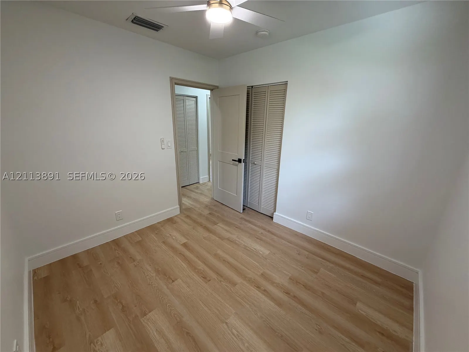 110 NE 17th Ct
