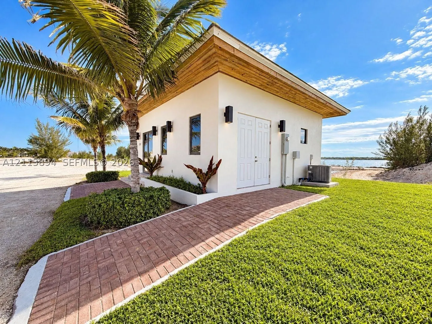 2206 Rockwell Island DR