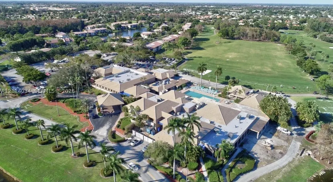 8460 Casa Del Lago #H