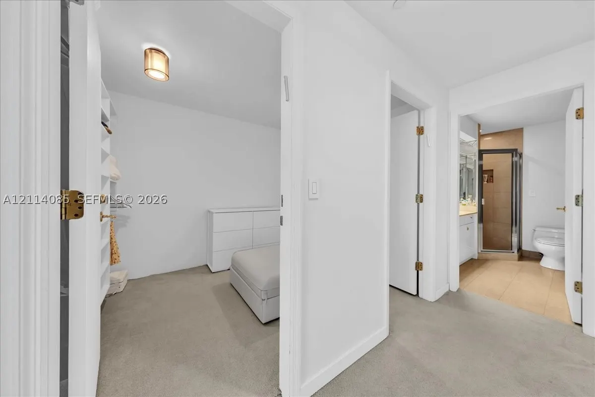 10101 Collins Ave #8D