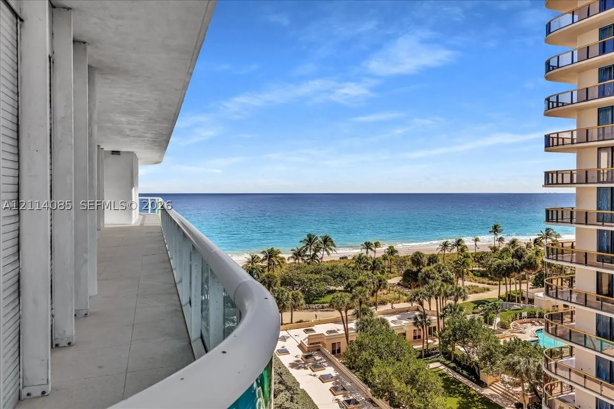 10101 Collins Ave #8D