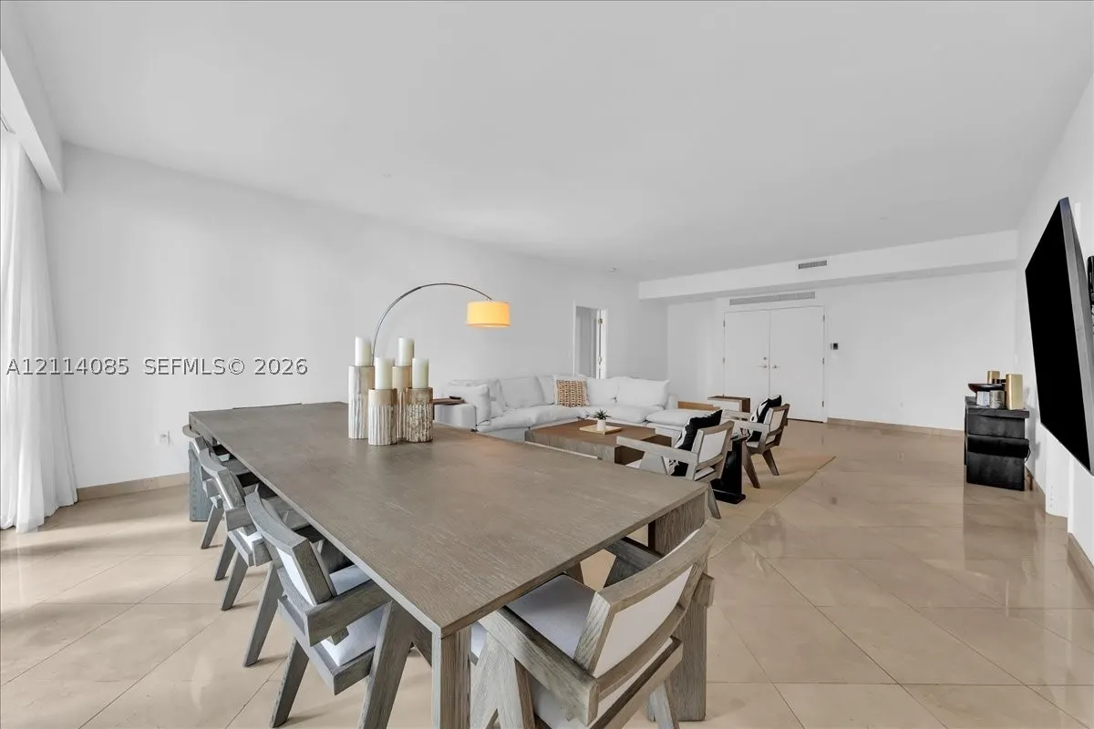 10101 Collins Ave #8D
