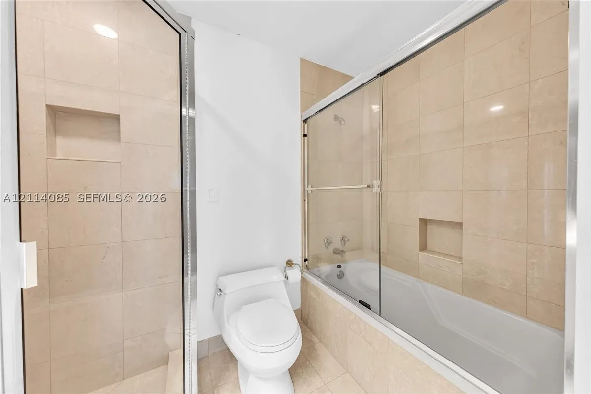 10101 Collins Ave #8D