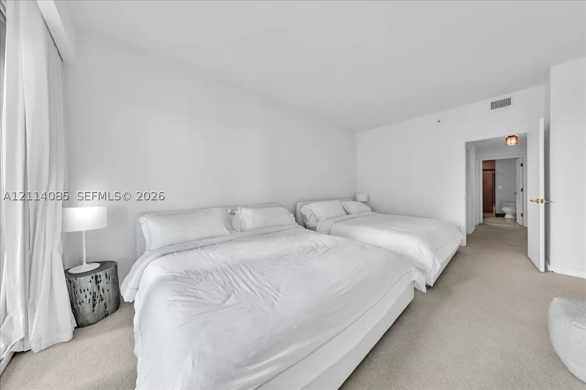 10101 Collins Ave #8D