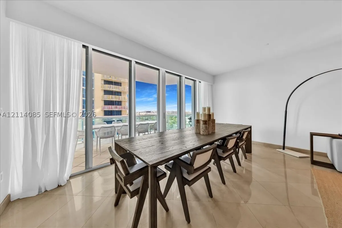 10101 Collins Ave #8D