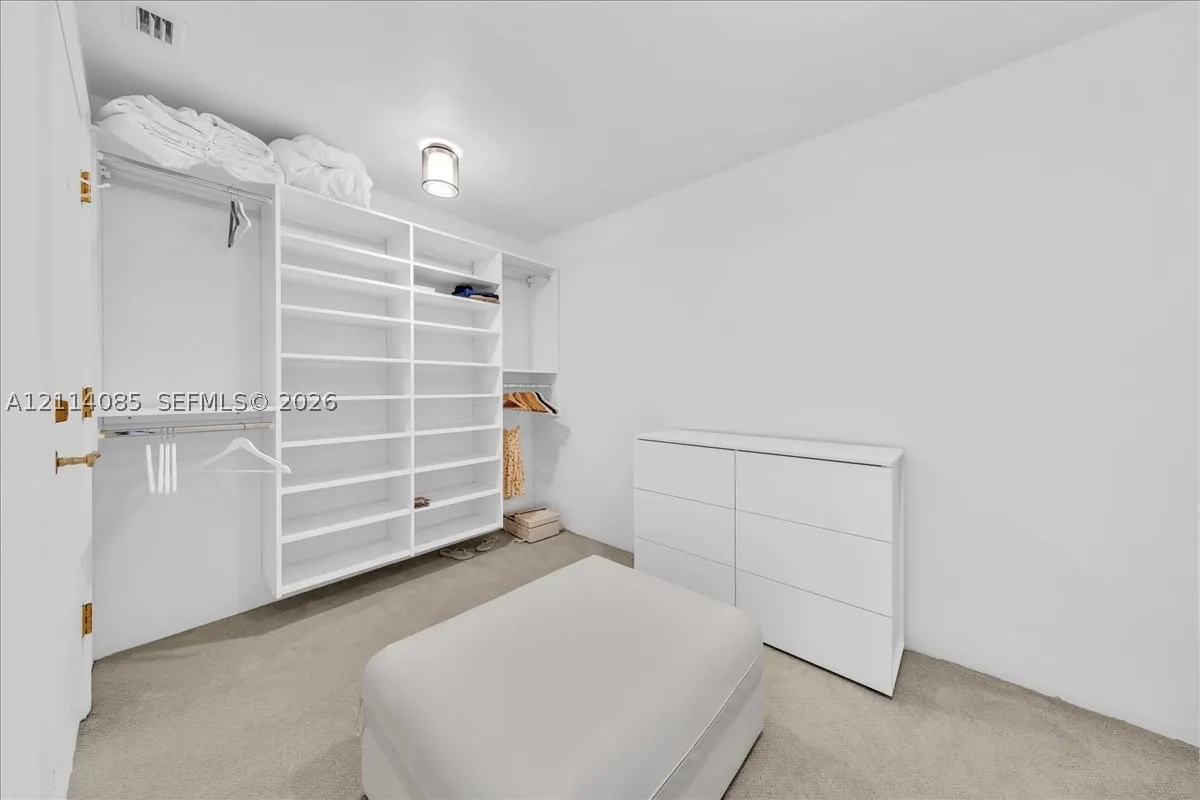 10101 Collins Ave #8D