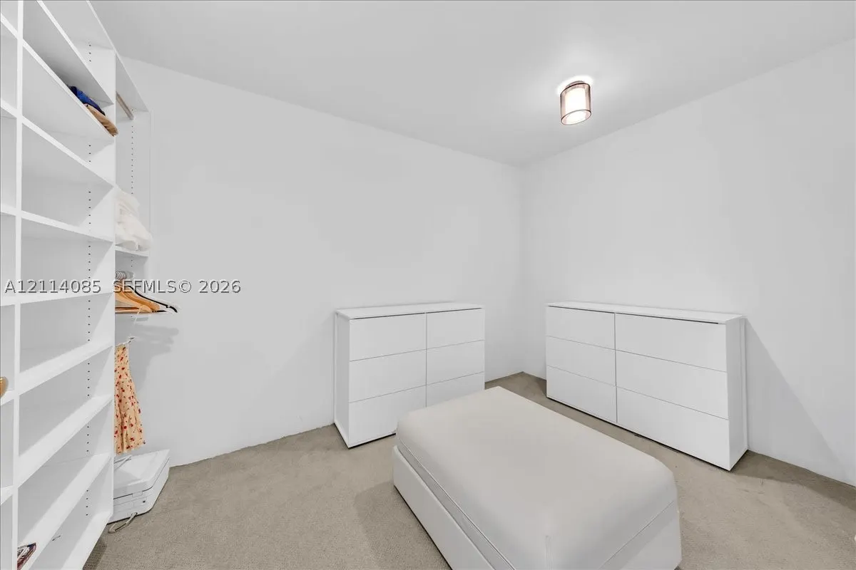 10101 Collins Ave #8D