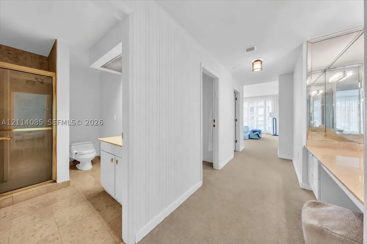 10101 Collins Ave #8D