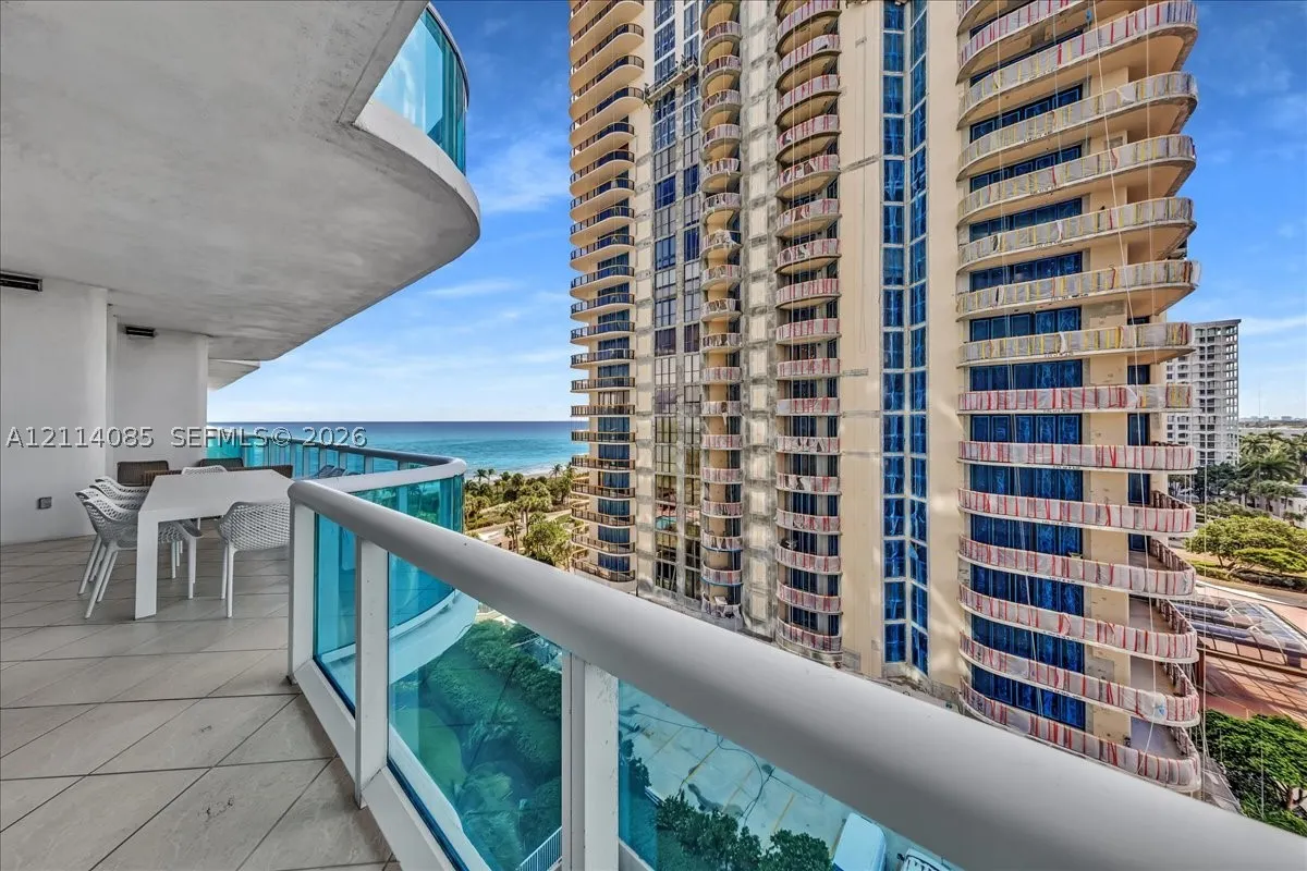 10101 Collins Ave #8D