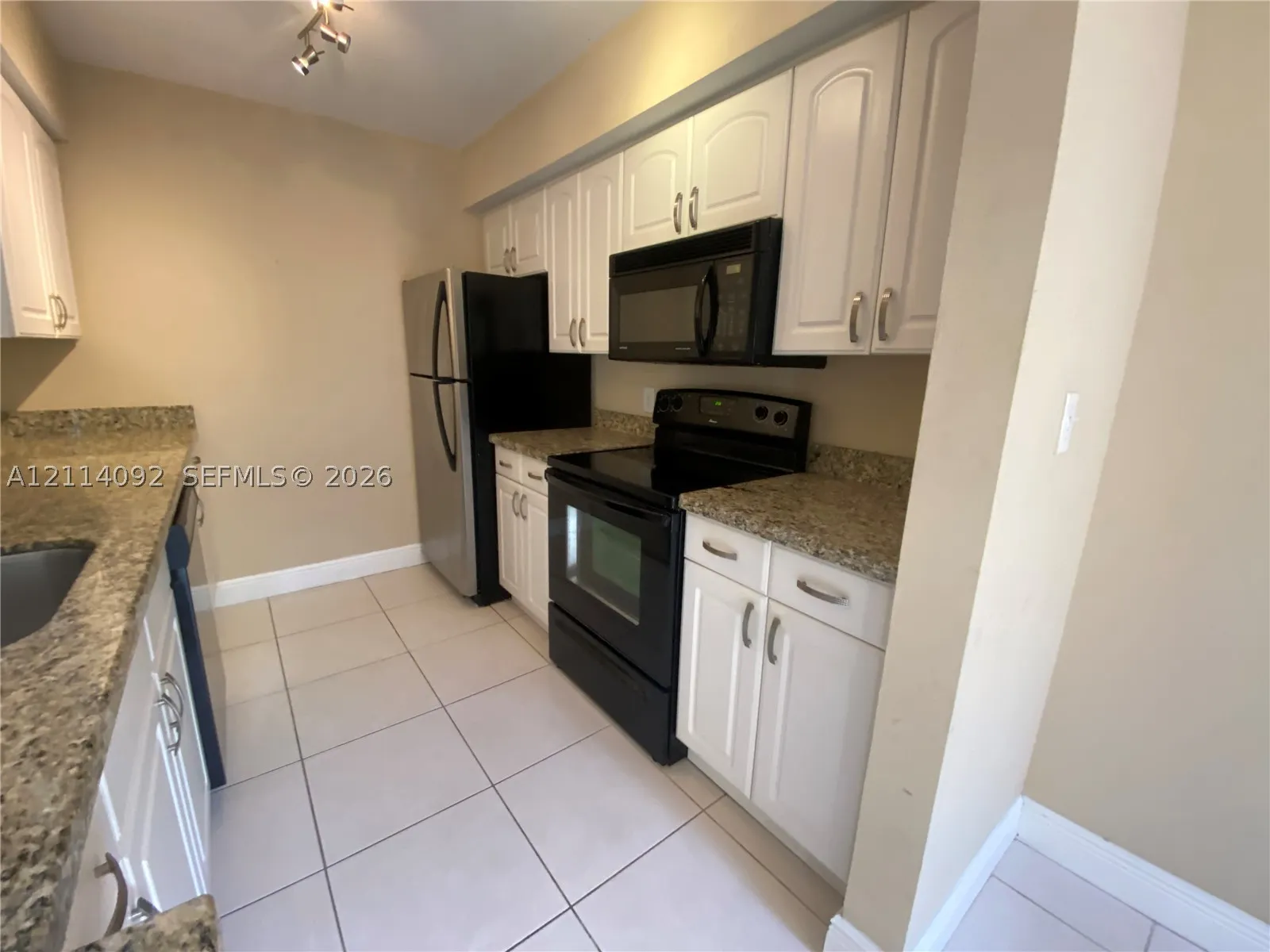 2667 NW 33rd St #2413