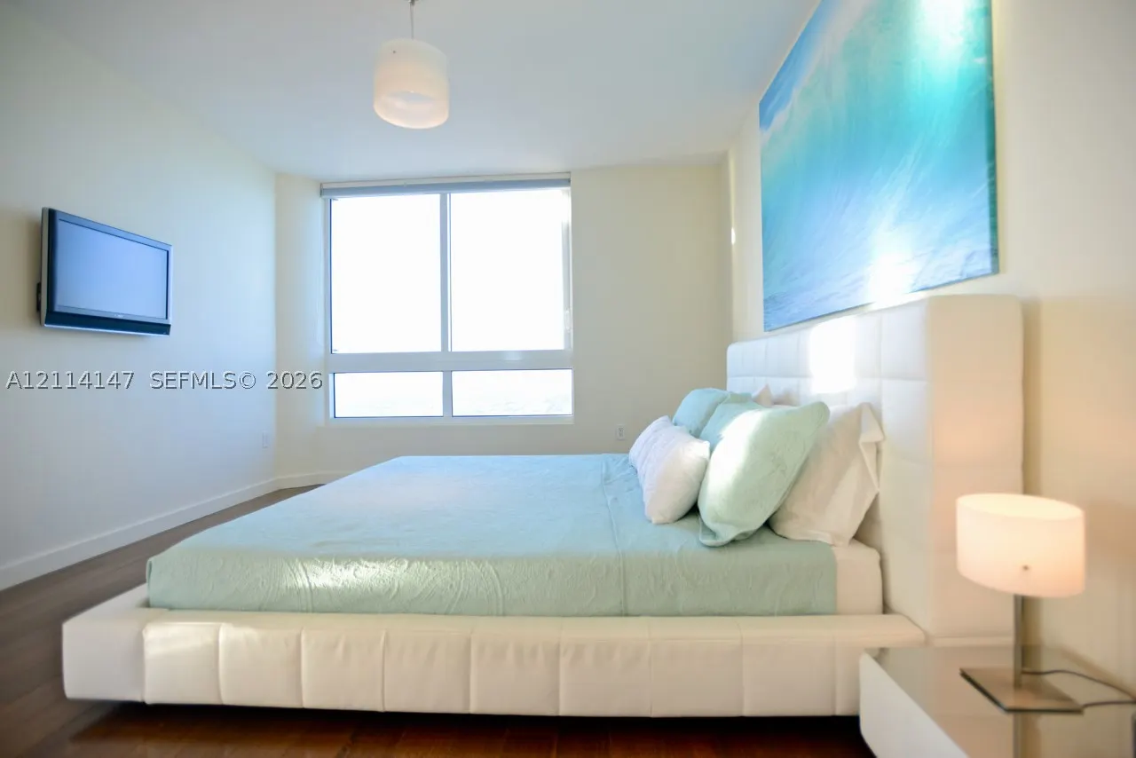 6365 Collins Ave #3908