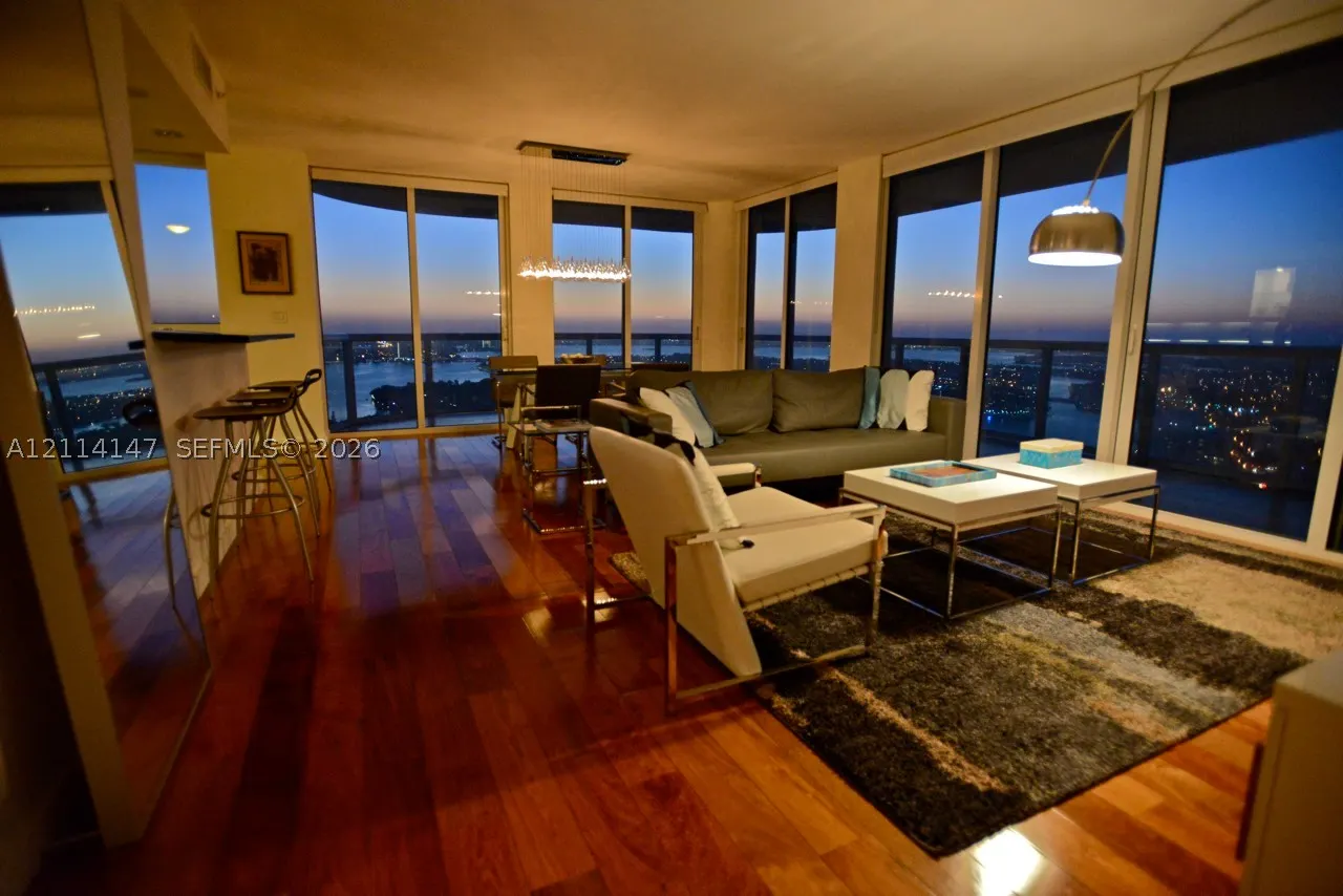 6365 Collins Ave #3908