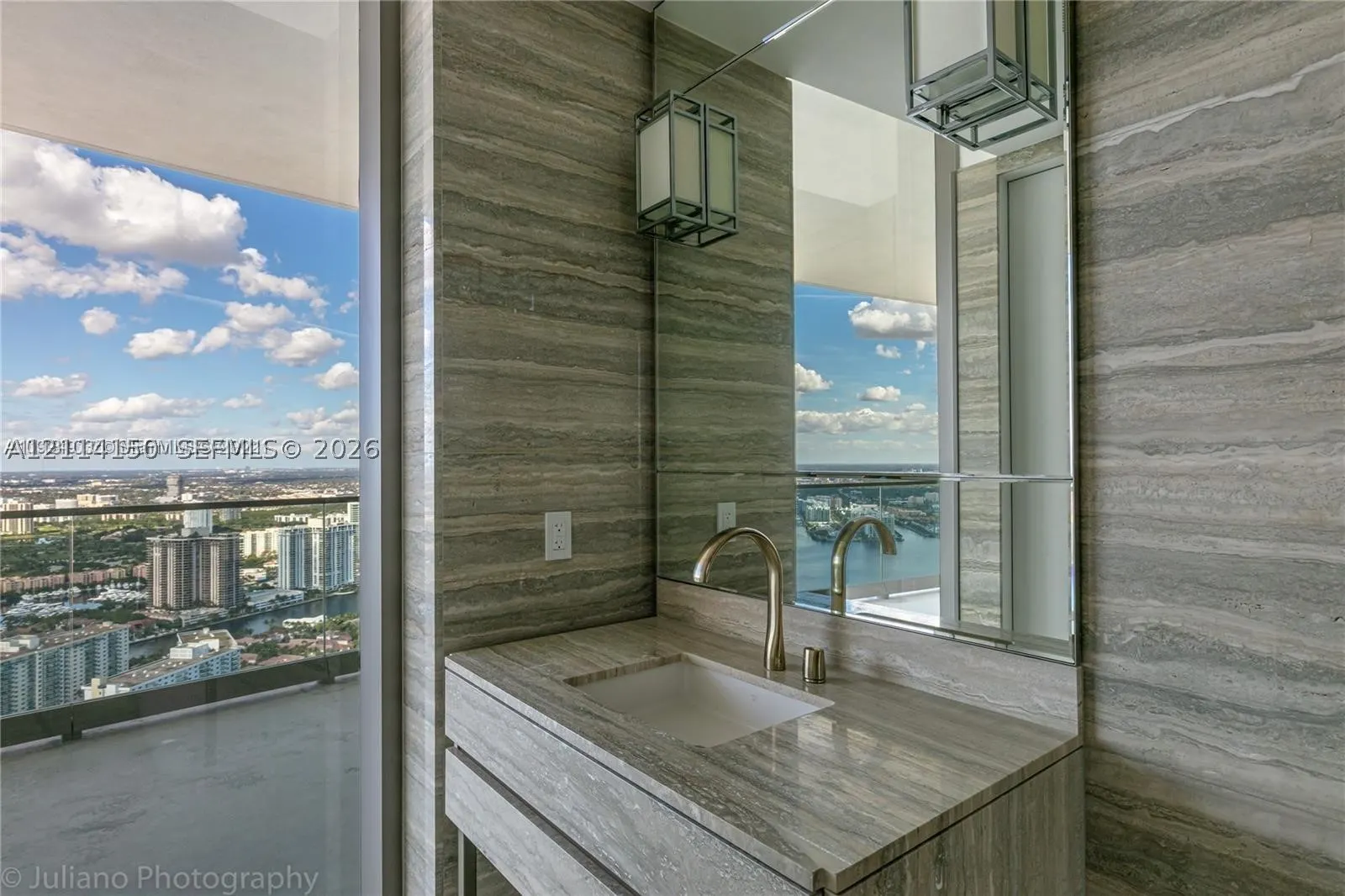 18975 Collins Ave #4705 & CABANA