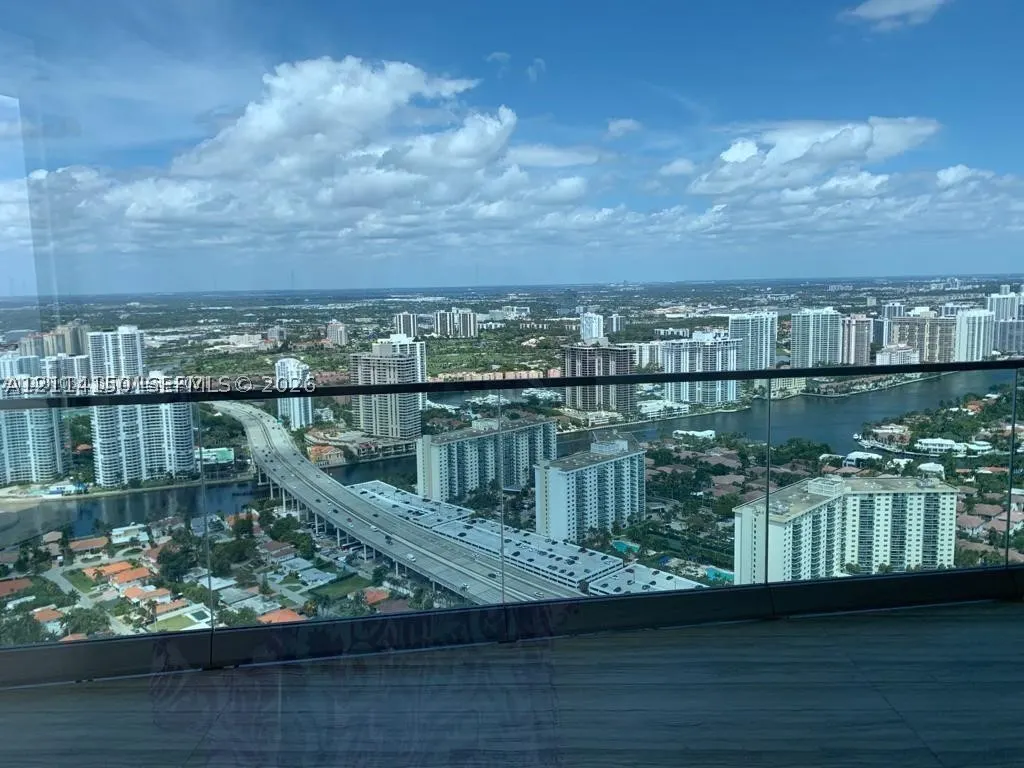 18975 Collins Ave #4705 & CABANA