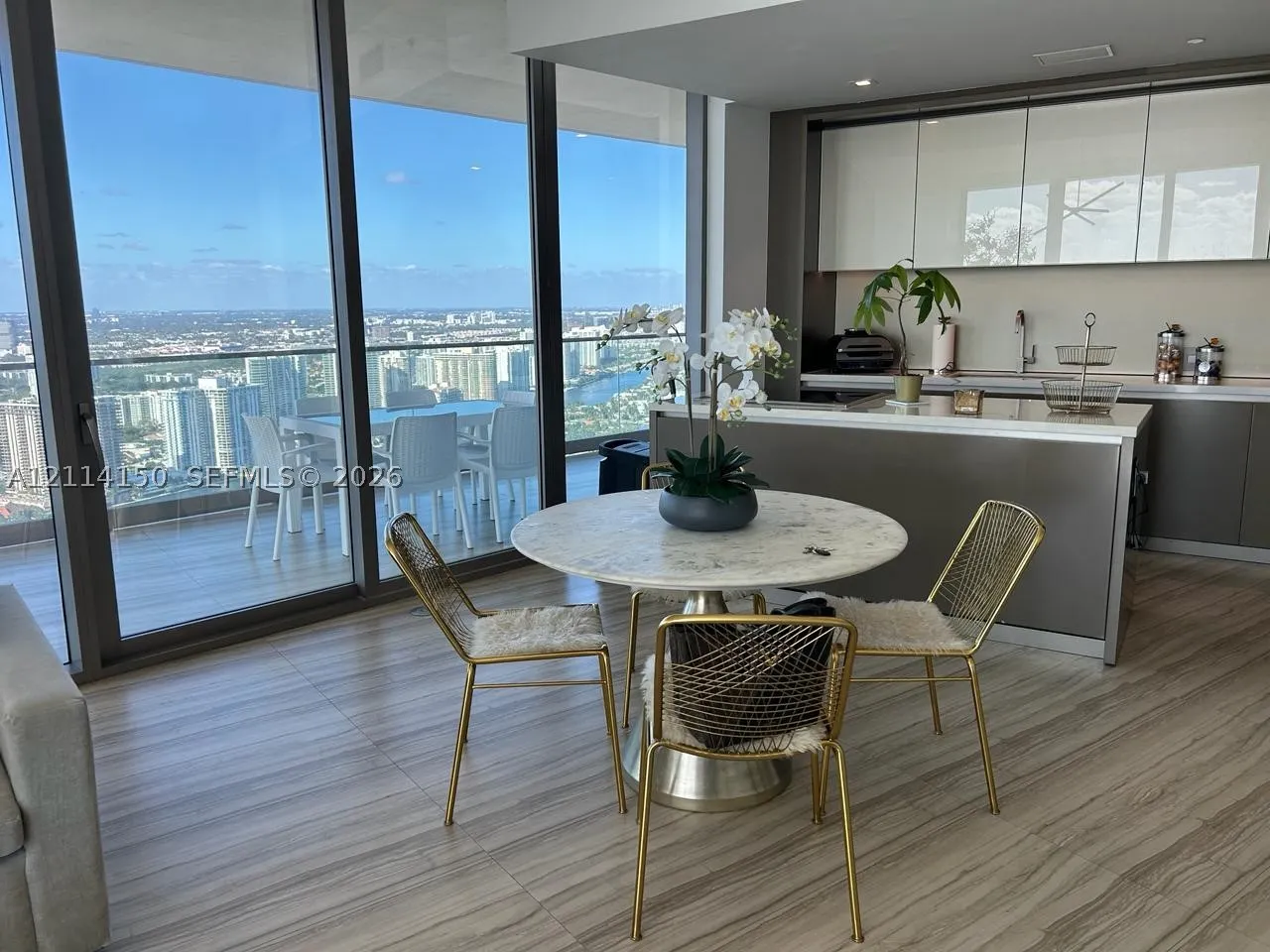 18975 Collins Ave #4705 & CABANA