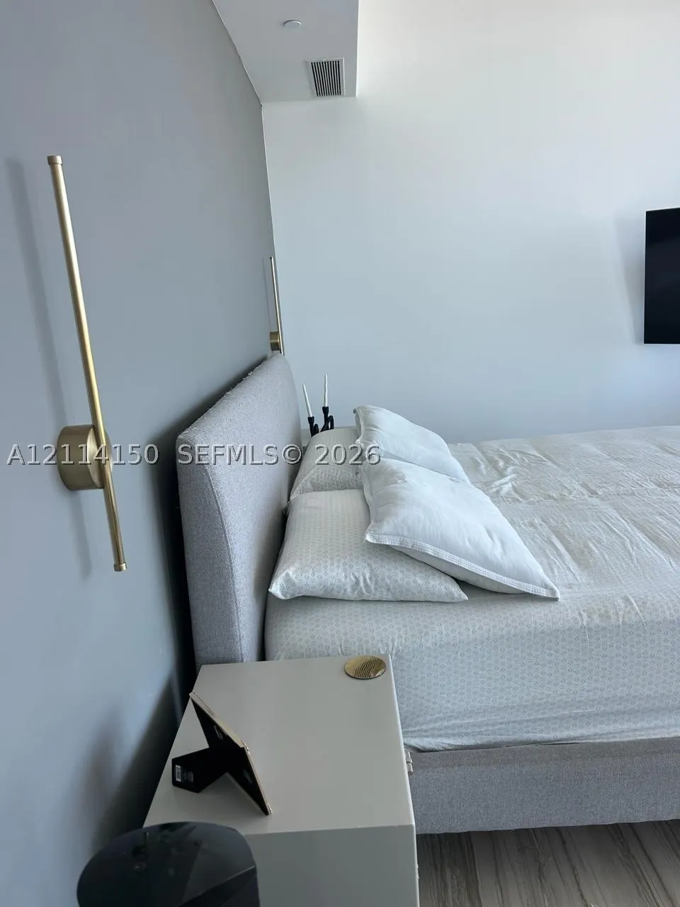 18975 Collins Ave #4705 & CABANA
