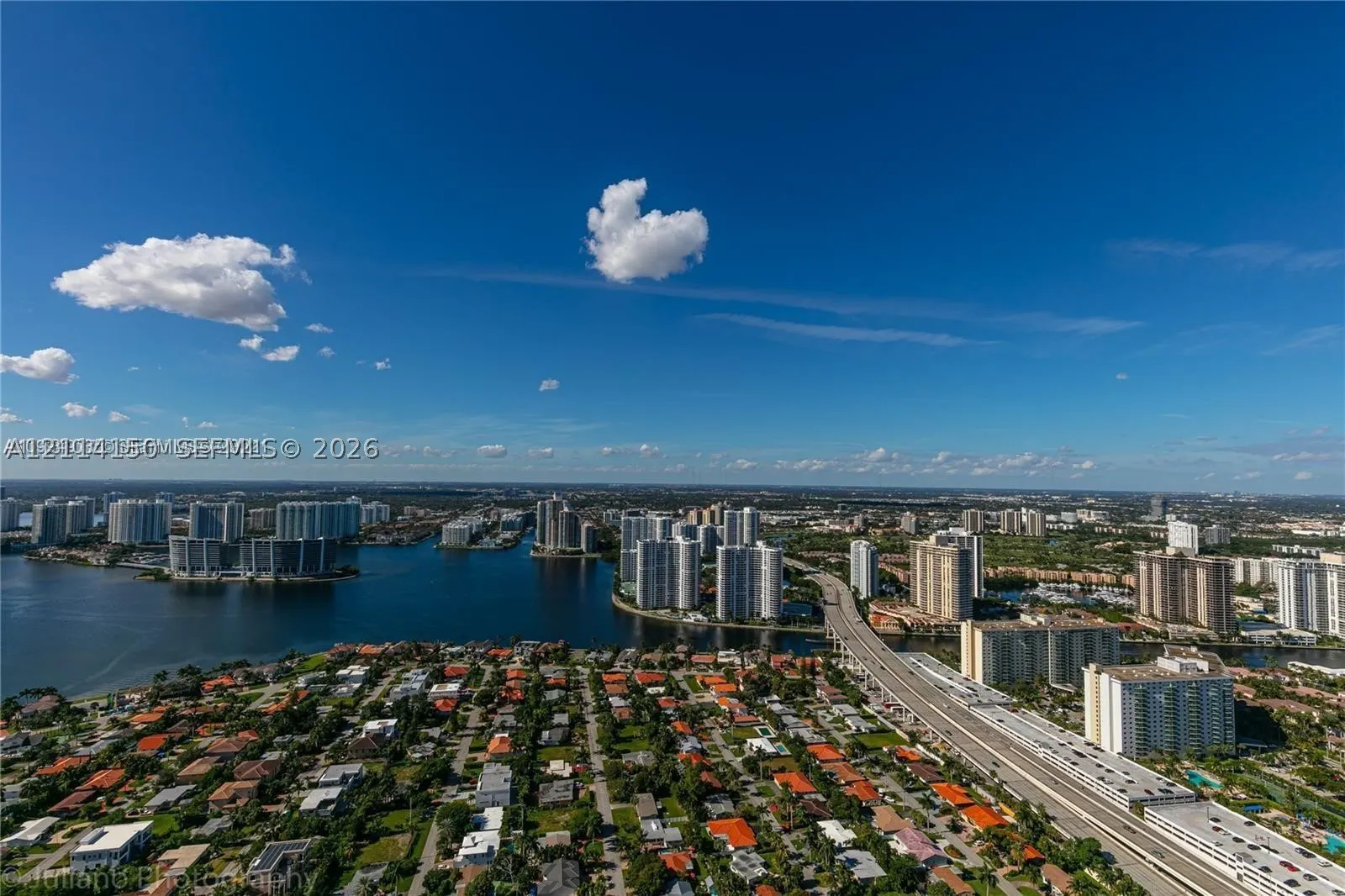 18975 Collins Ave #4705 & CABANA