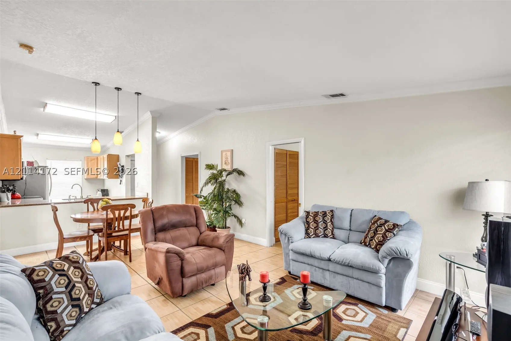 9421 S Meadows Cir