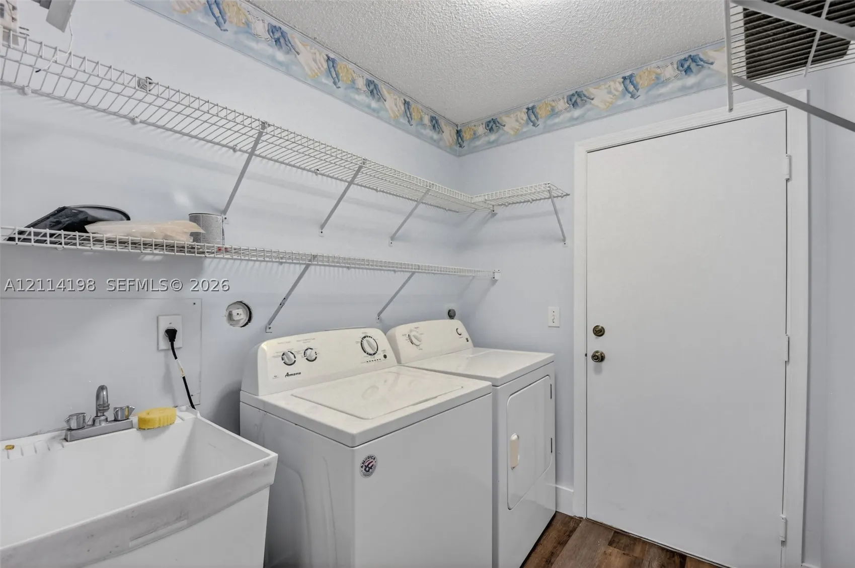 85 Sausalito Dr