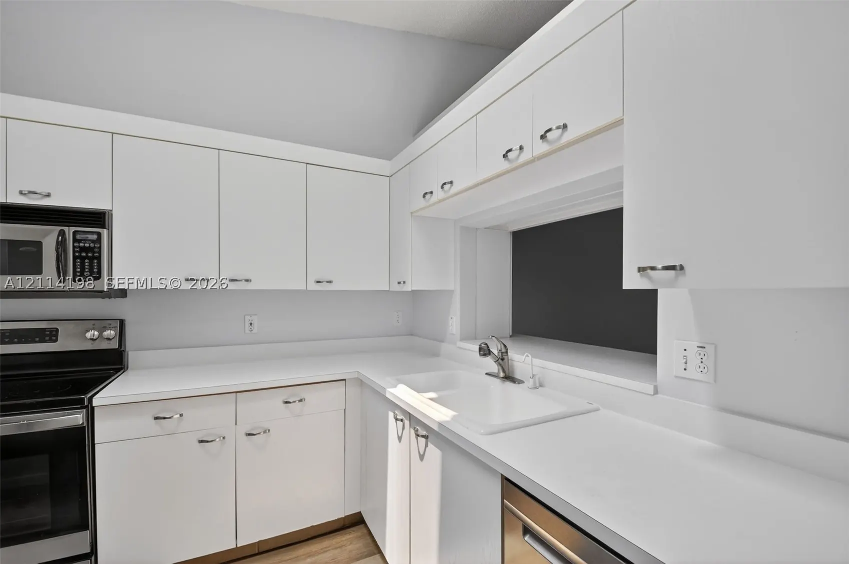 85 Sausalito Dr