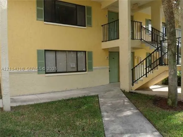 1116 Meadows Cir #1116