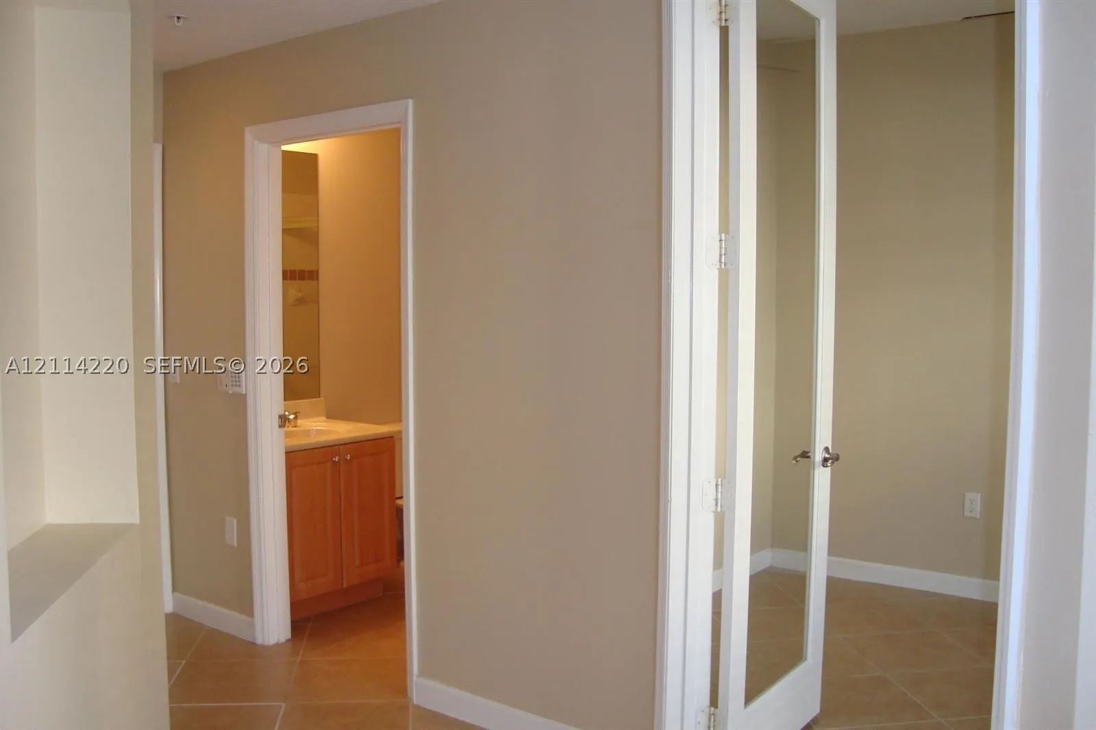 2777 Ravella Way #2777