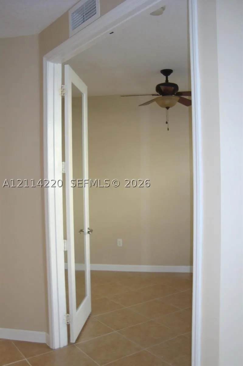 2777 Ravella Way #2777