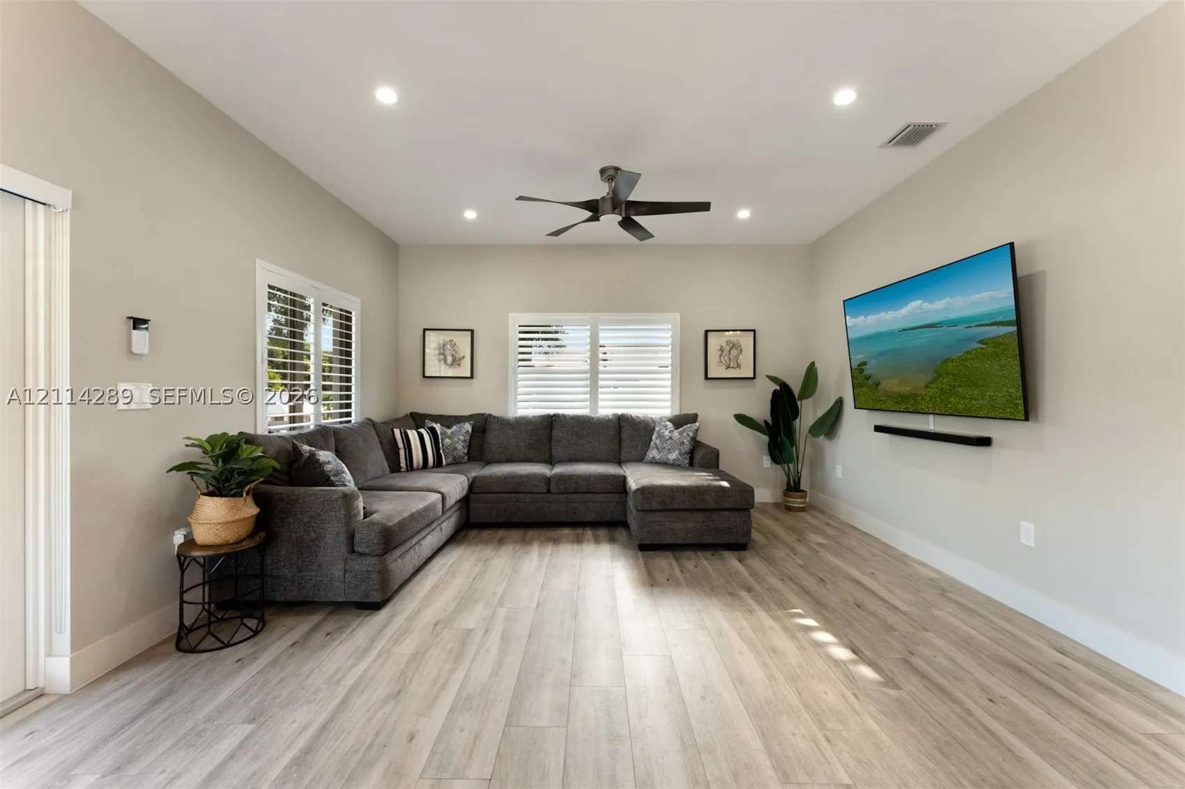 646 Cabrera St