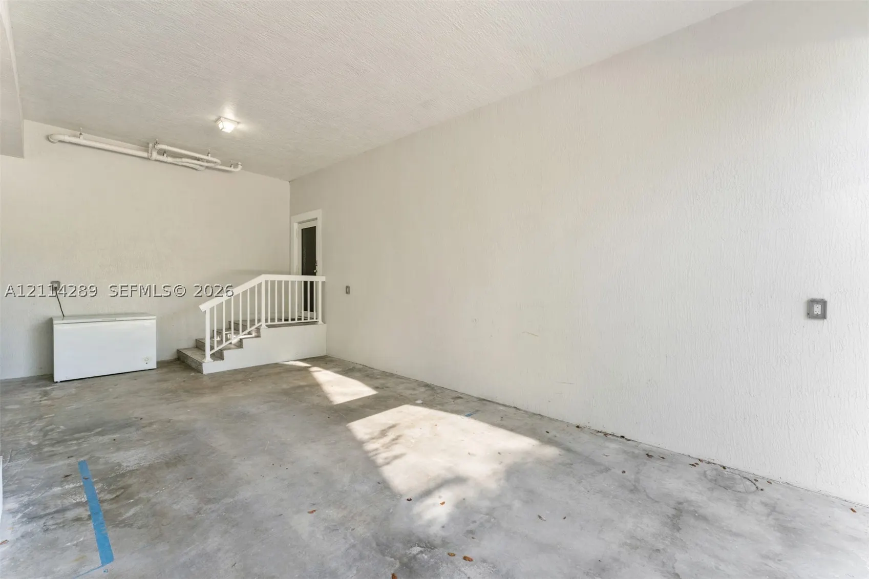 646 Cabrera St
