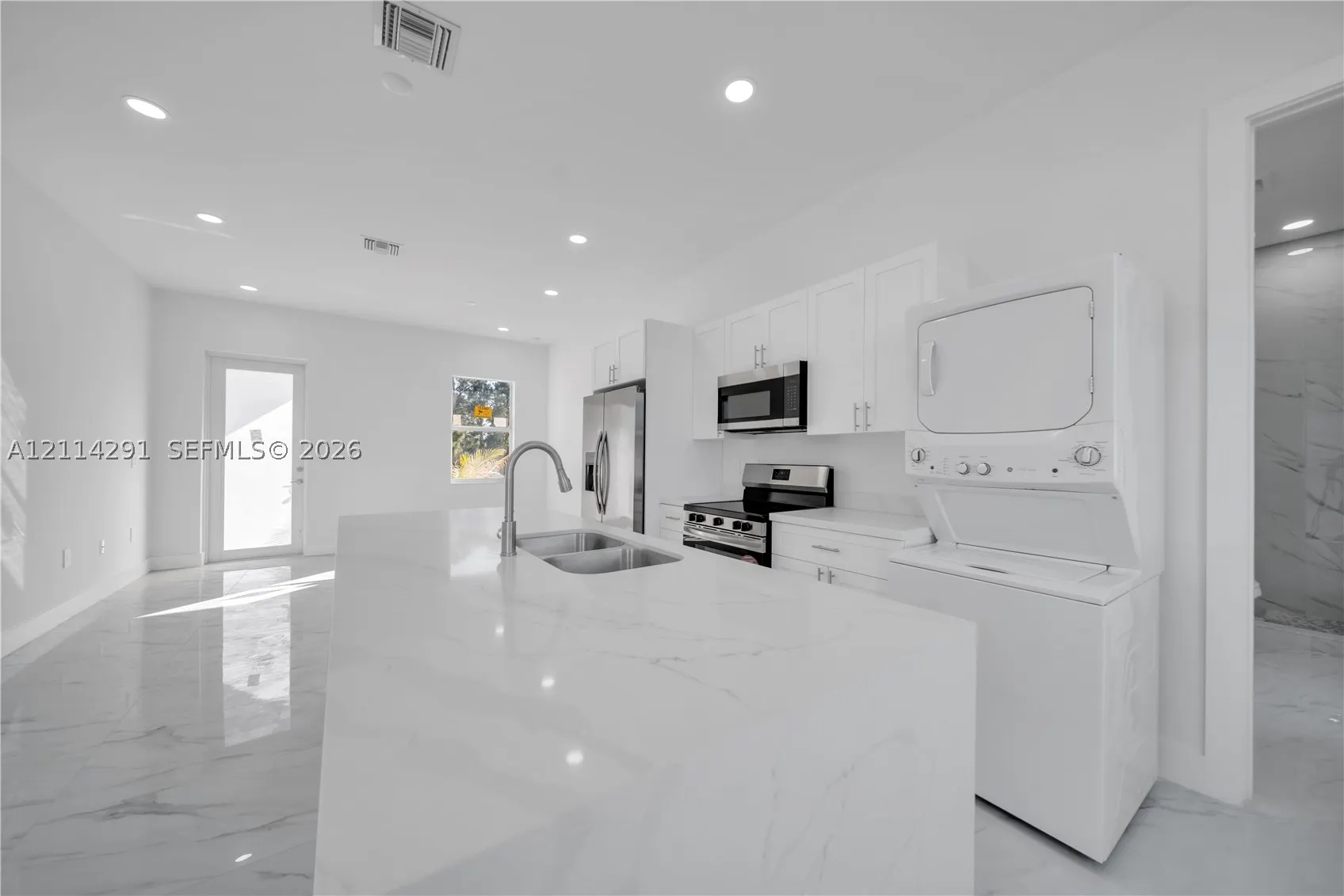 2910 67 ST