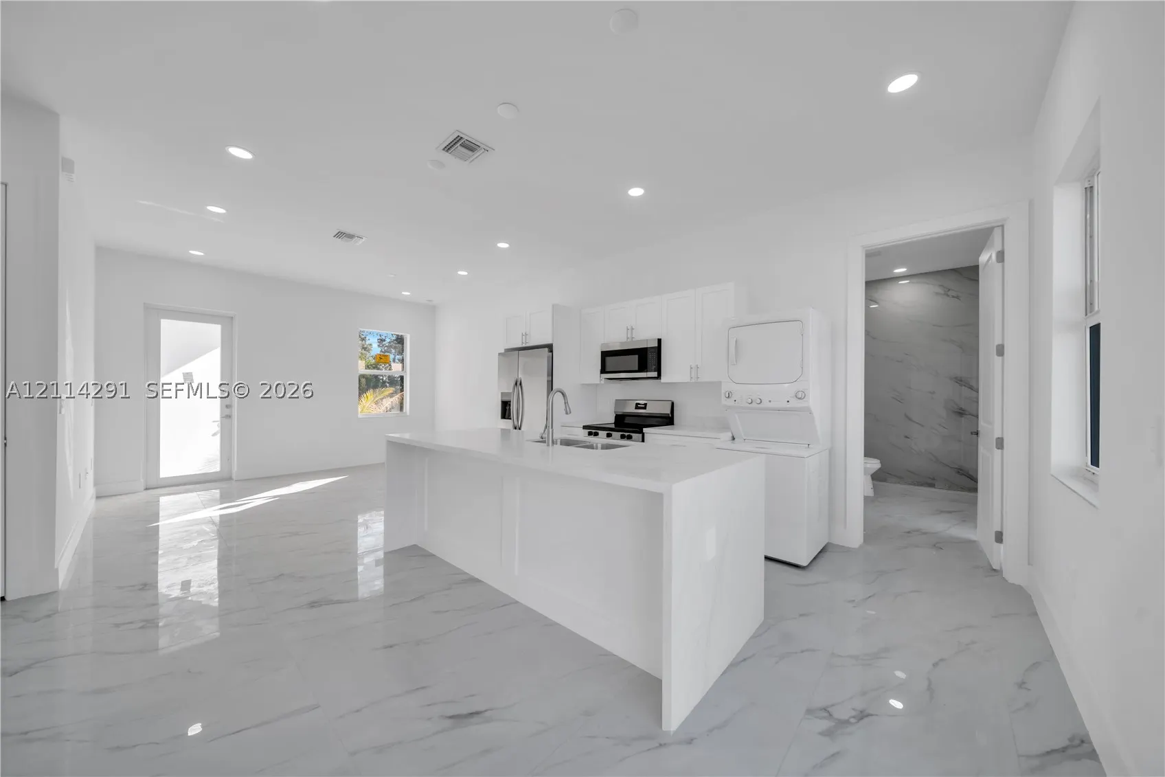 2910 67 ST