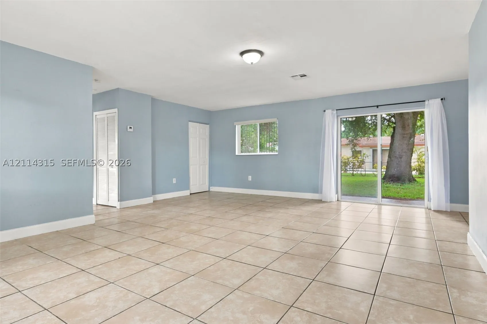 340 N 68th Ave