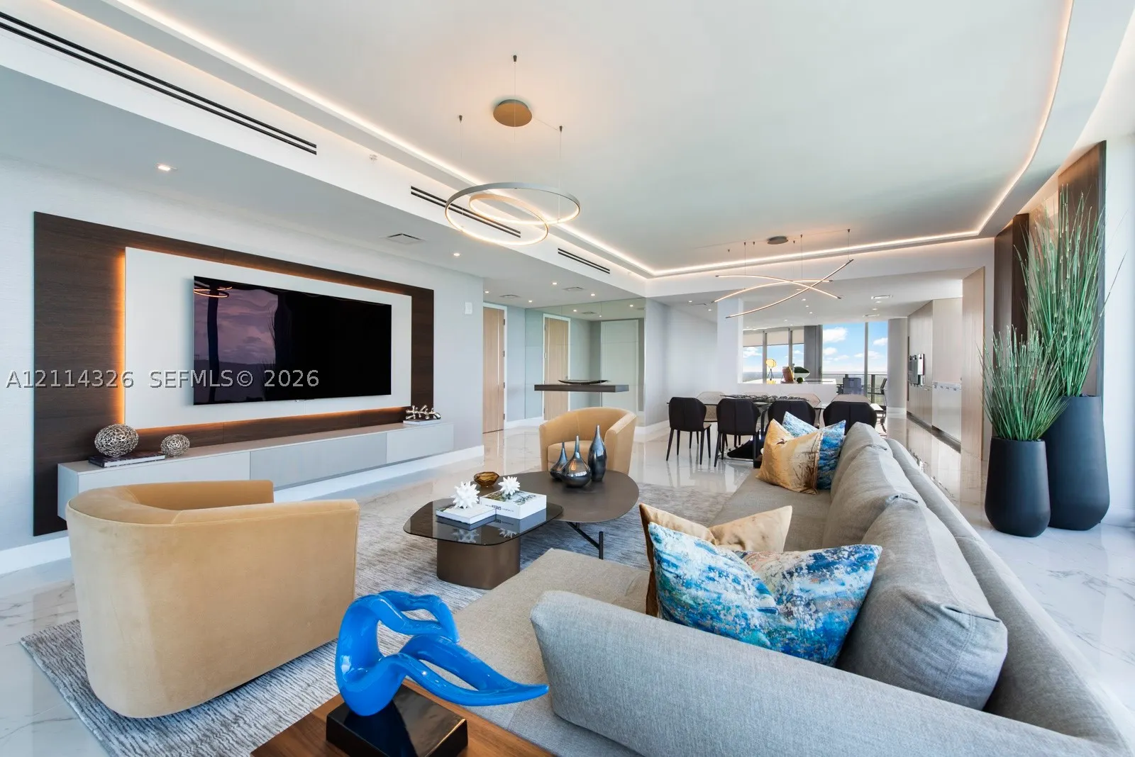 15701 Collins Ave #4601