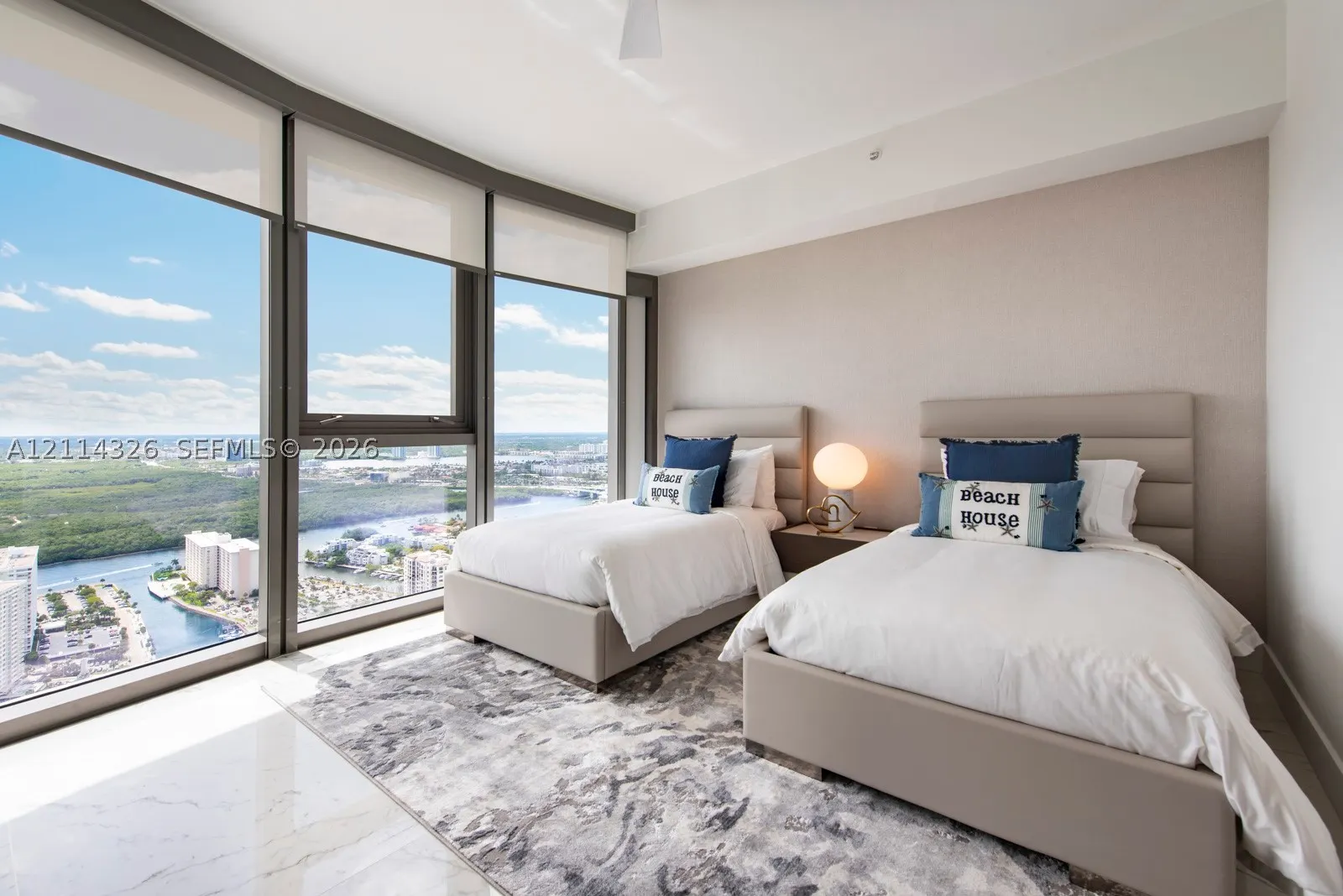15701 Collins Ave #4601