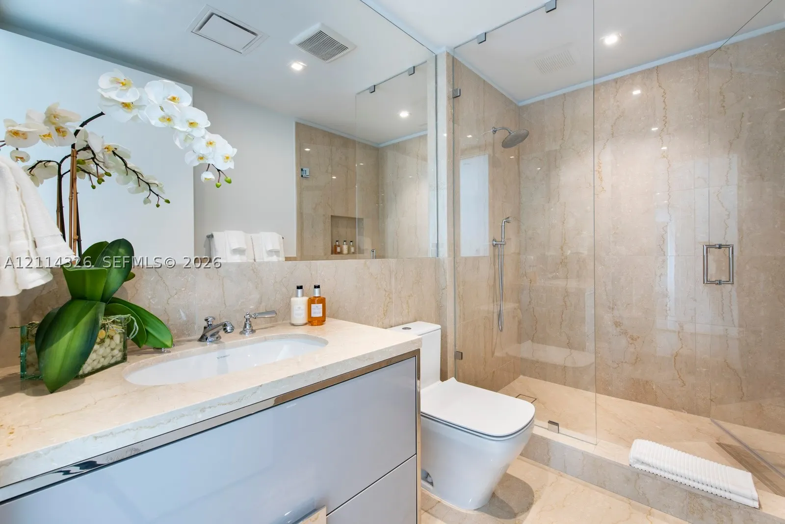 15701 Collins Ave #4601