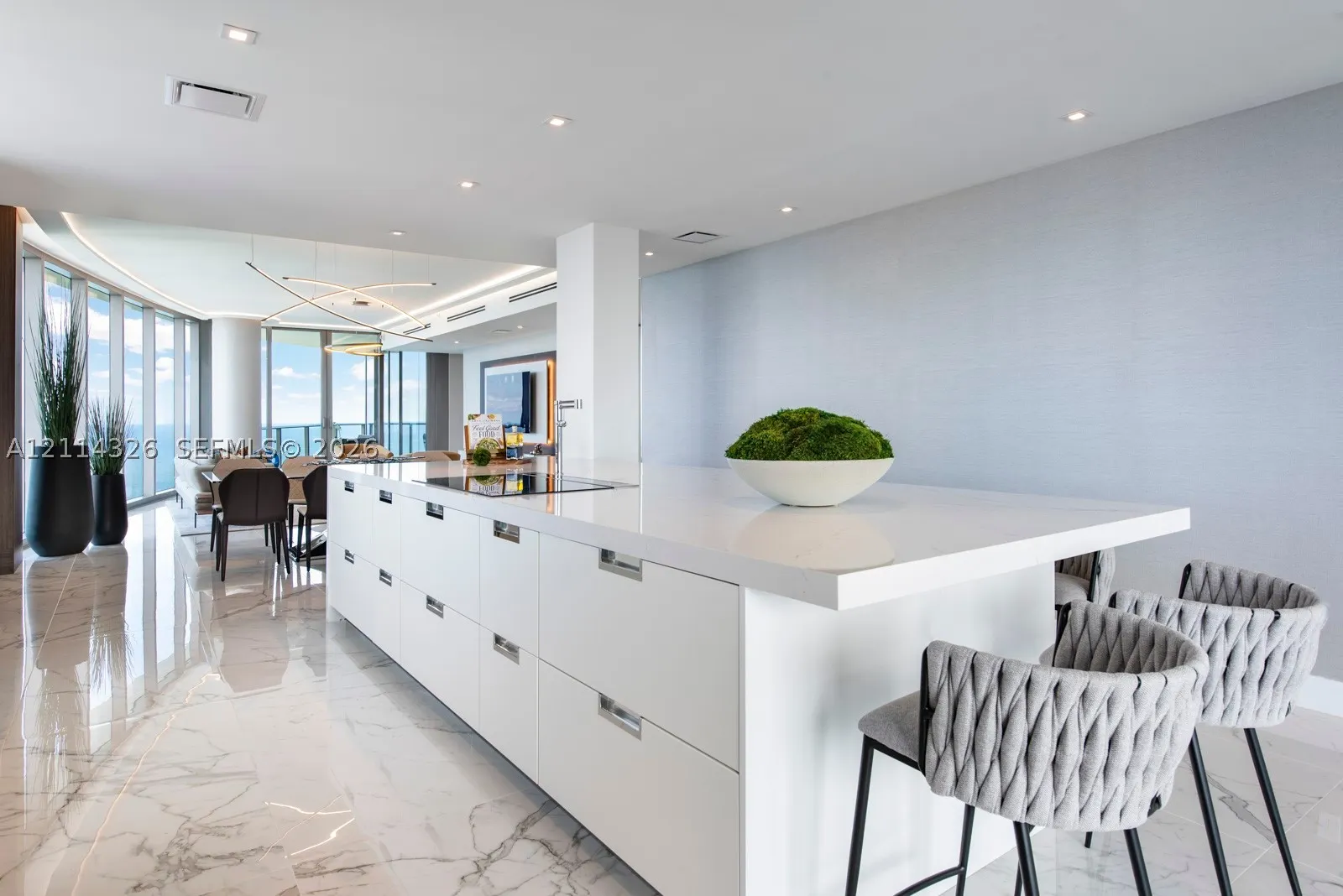 15701 Collins Ave #4601