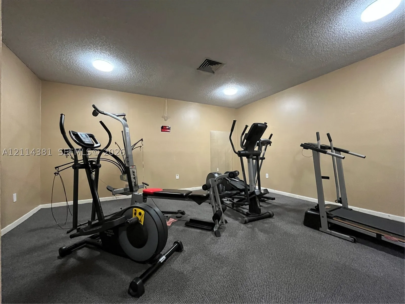 4384 NW 9th Ave #20-2C