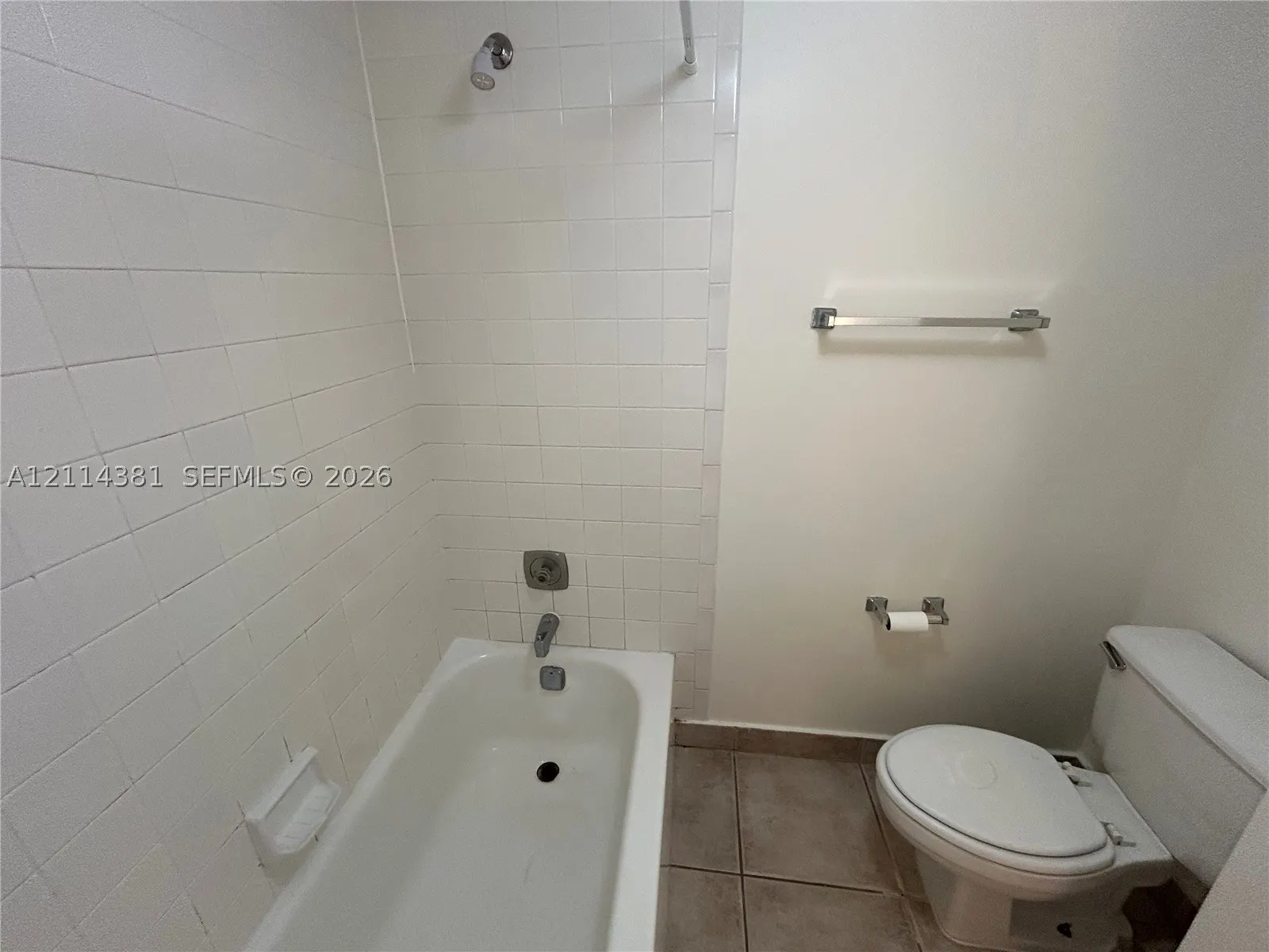 4384 NW 9th Ave #20-2C