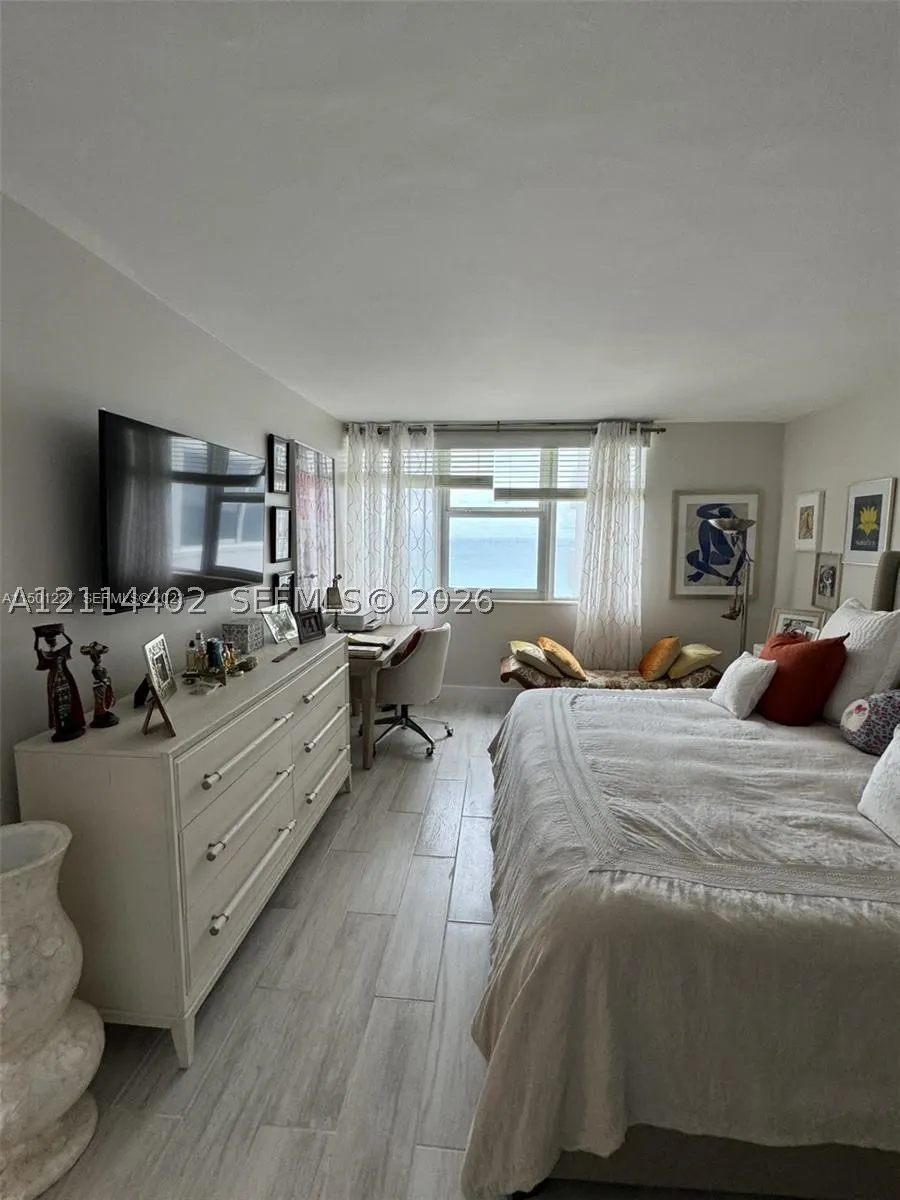 2030 S Ocean Dr #815