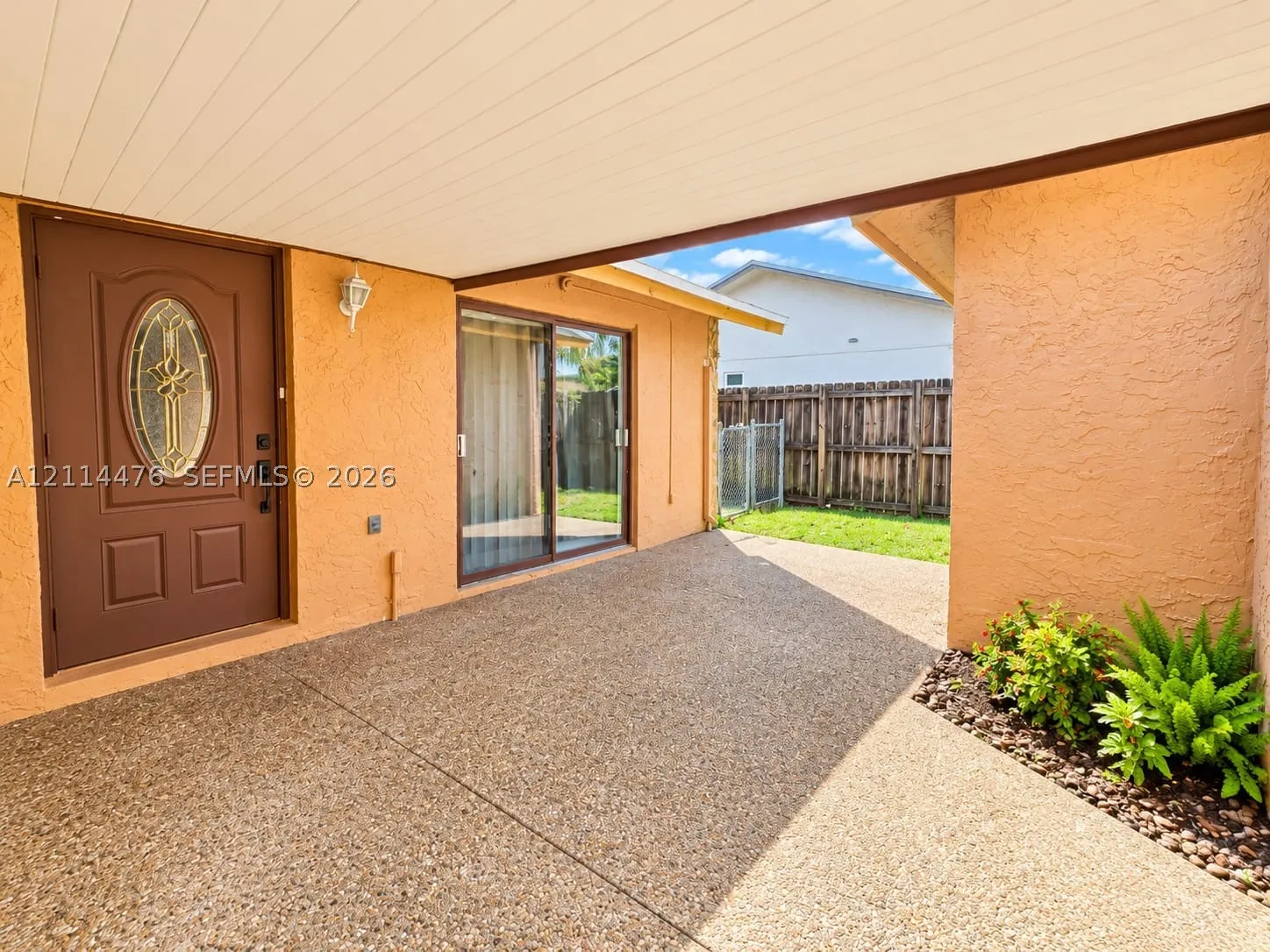 7606 SW 8th Ct