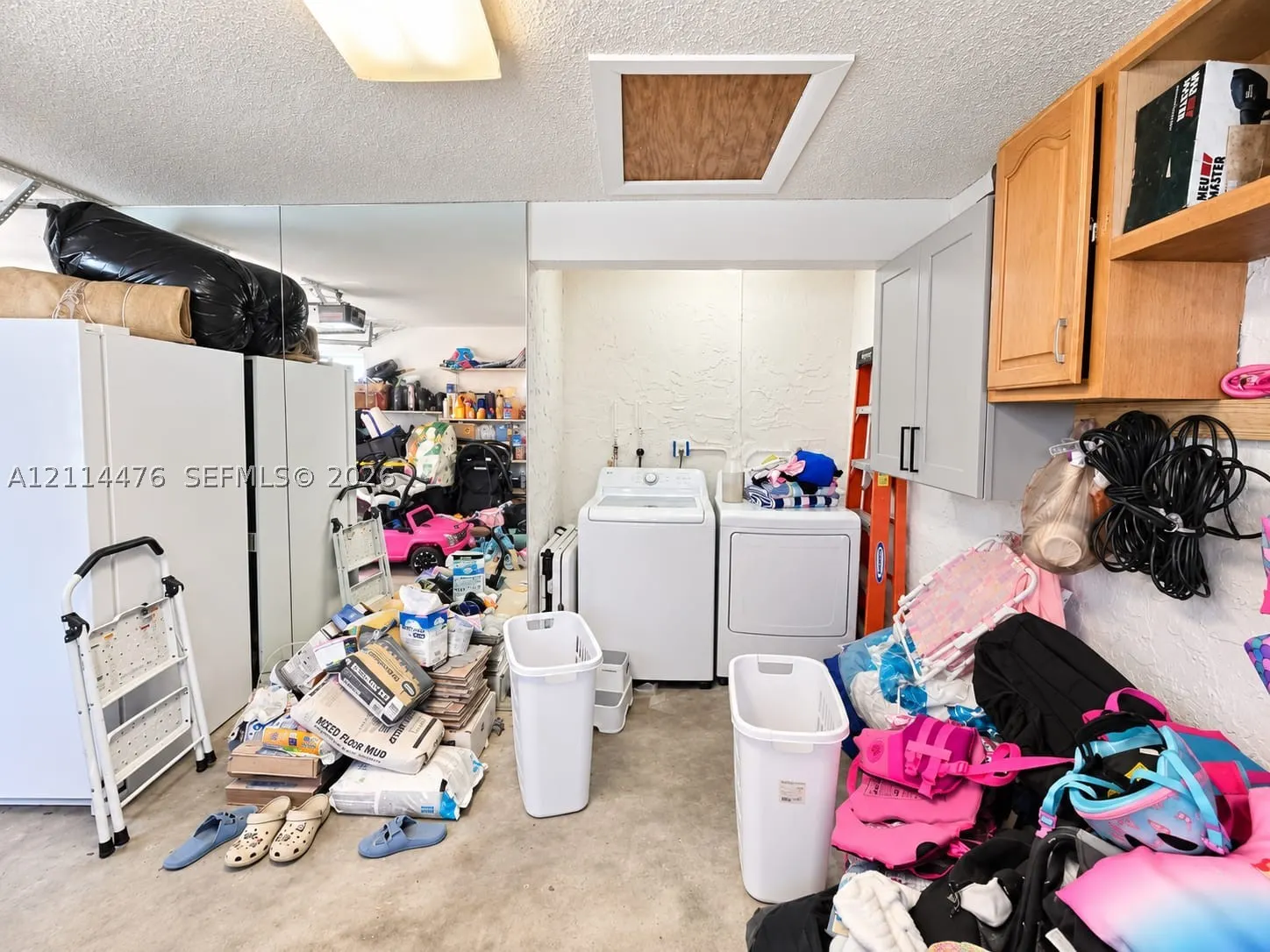 7606 SW 8th Ct