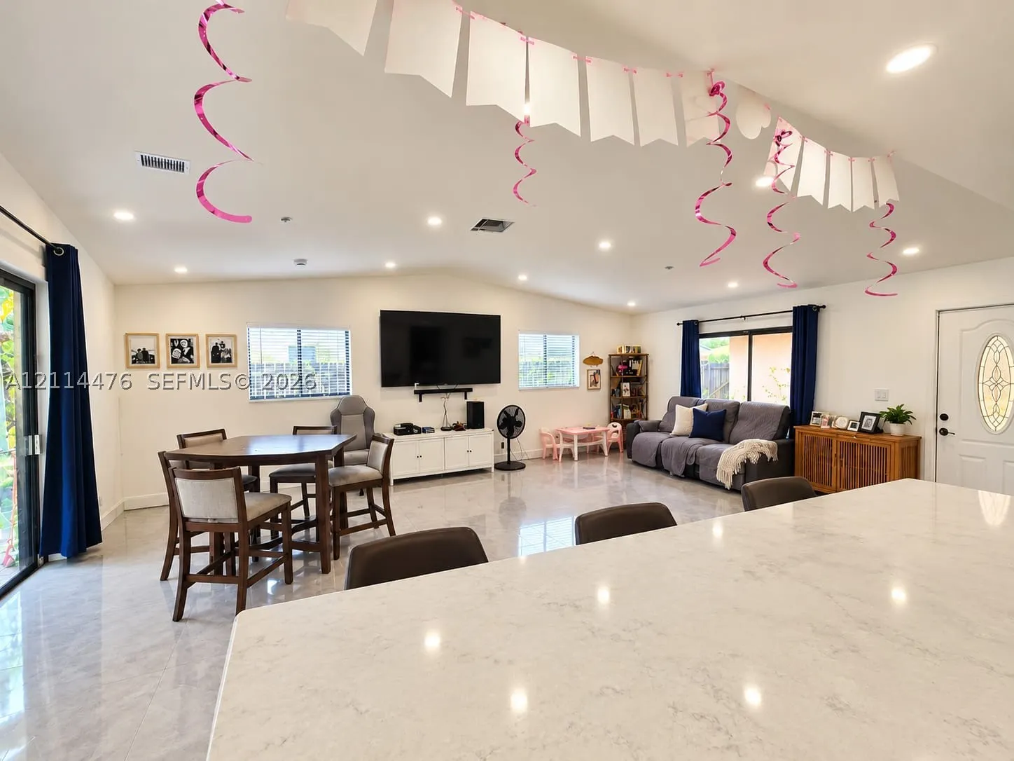 7606 SW 8th Ct