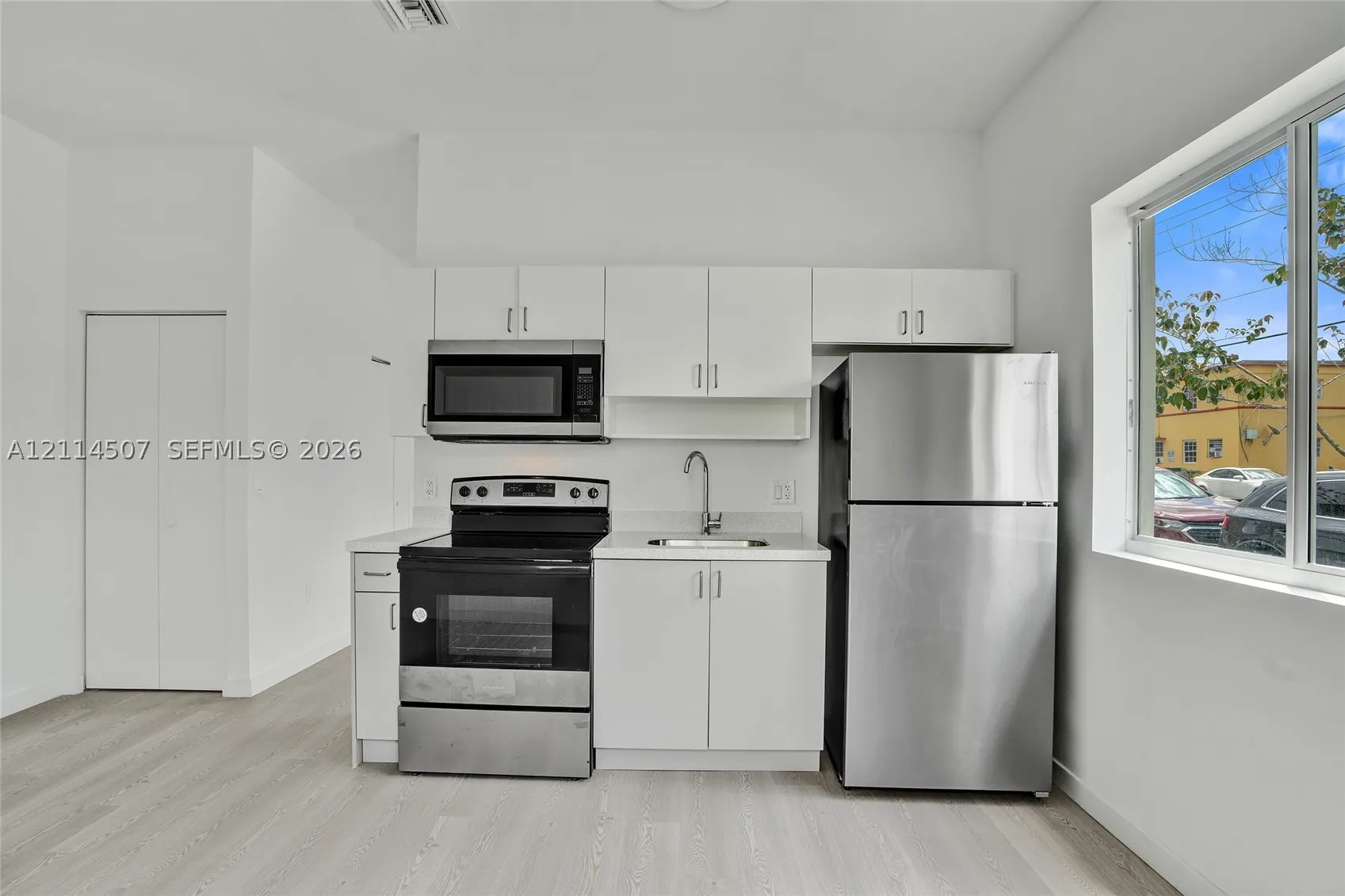 1567 NW 1st St #1